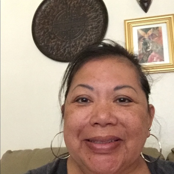 Meet your Posher, Christina - Picture 1 of 1